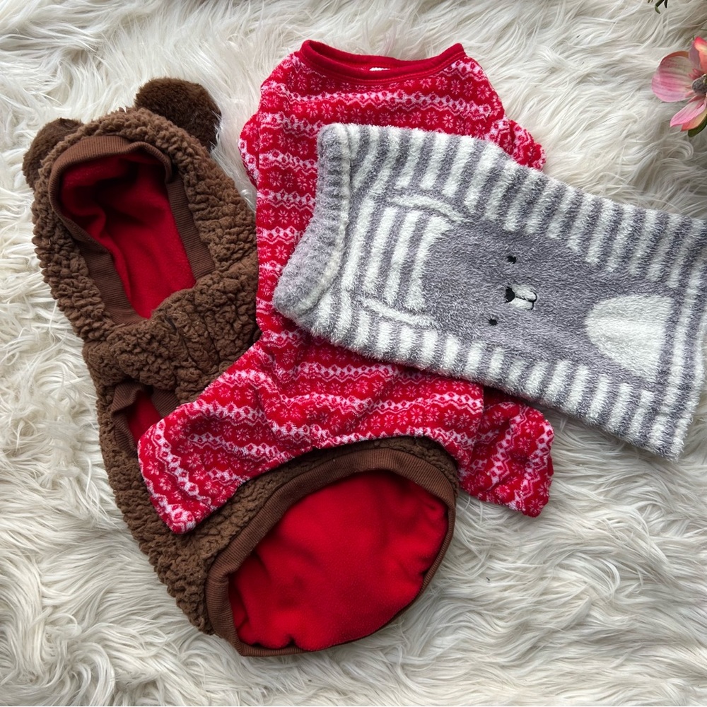 3 DOG SWEATERS❤️Size Medium❤️5-10lbs❤️PupCrew